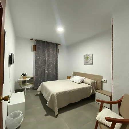 Munoz Hotel *