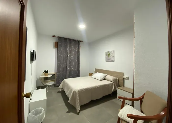 Munoz Hotel *